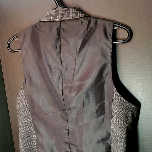 Van Heusen Studio Stretch Brown Plaid Ladies Vest - Medium - Picture 7 of 14